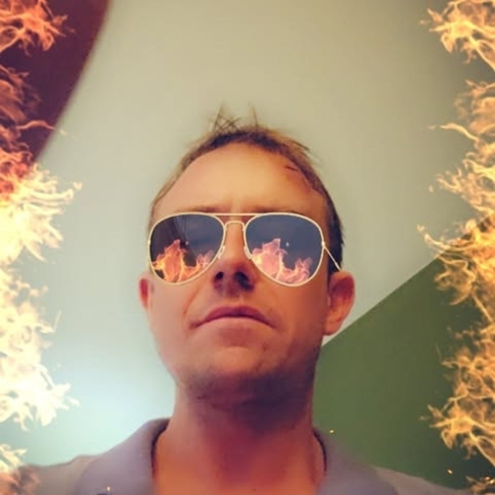 Meet your Posher, Eric